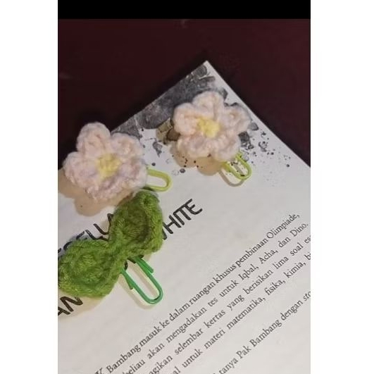 

[nleyuncrochet] pin pembatas buku rajut