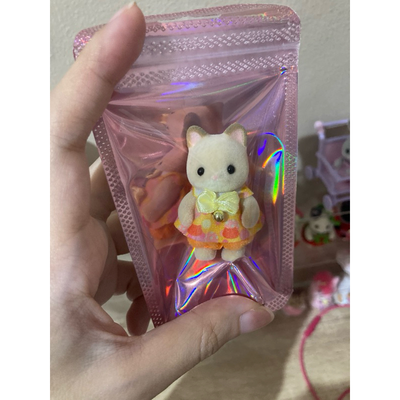 cream cat sylvanian families