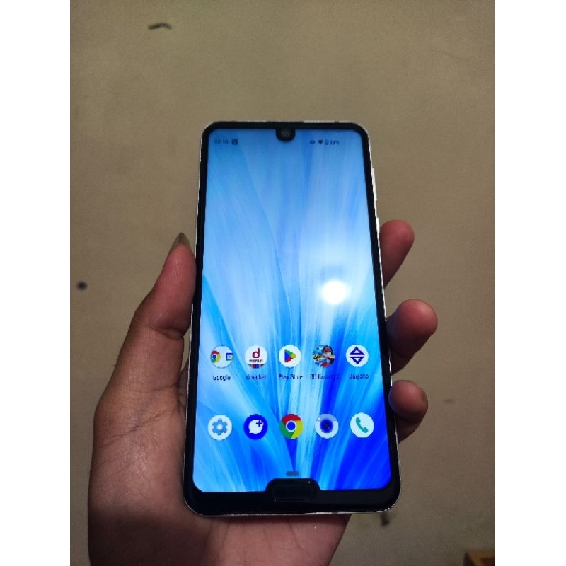 Sharp Aquos R3 Minus Backdoor Pecah
