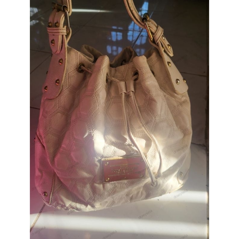 tas serut elvii preloved