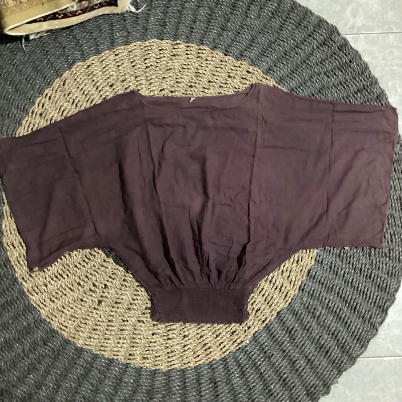 [PRELOVED] Baju Kaos Kelelawar Ungu Wanita
