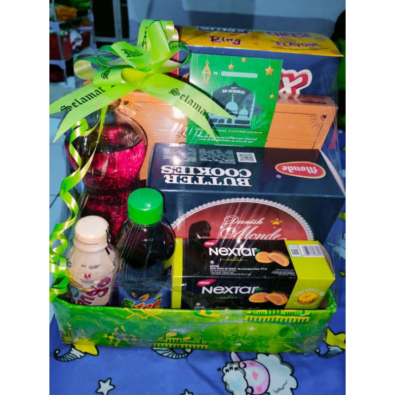 

hampers isi 12pcs premium