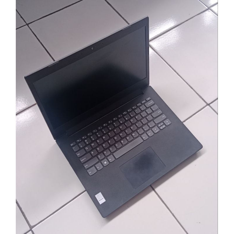 Laptop LENOVO Ideapad 130-14AST