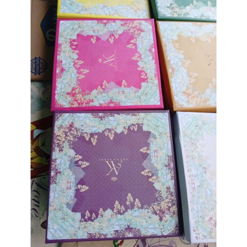 

RB hardbox custom 23x23x2