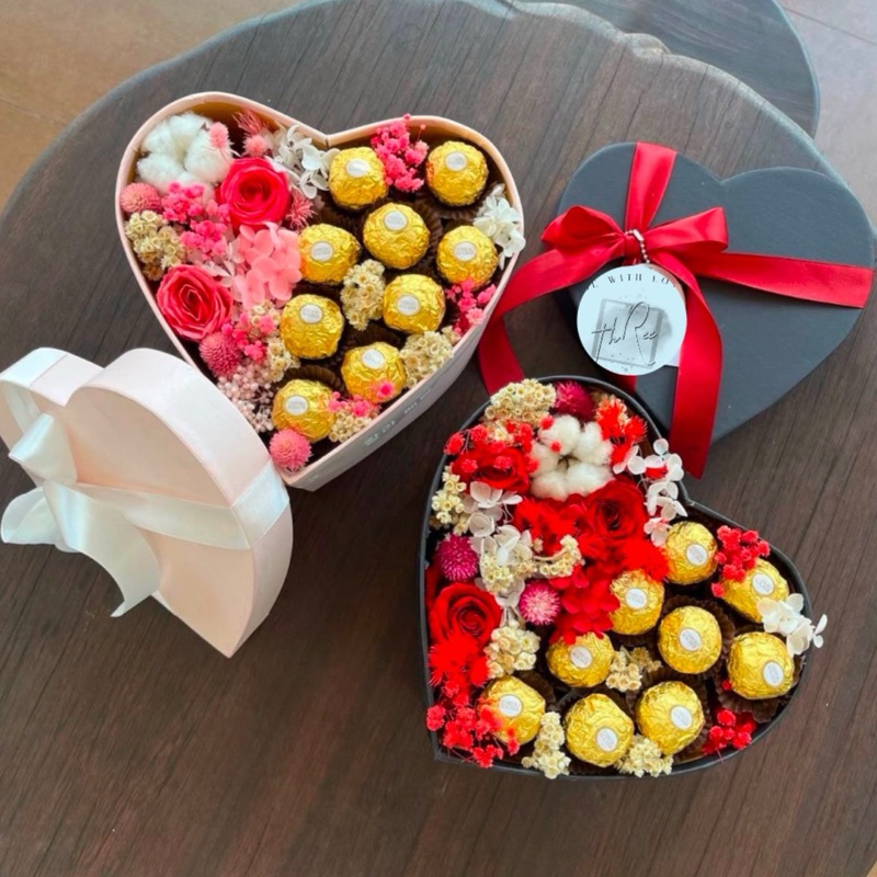 Hadiah Coklat Valentine Box Love Valentine Gift Love  7 pcs Chocolate Ferrero
