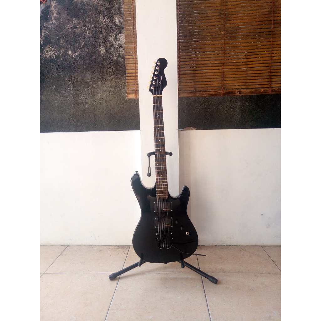 gitar listrik stratoces custom