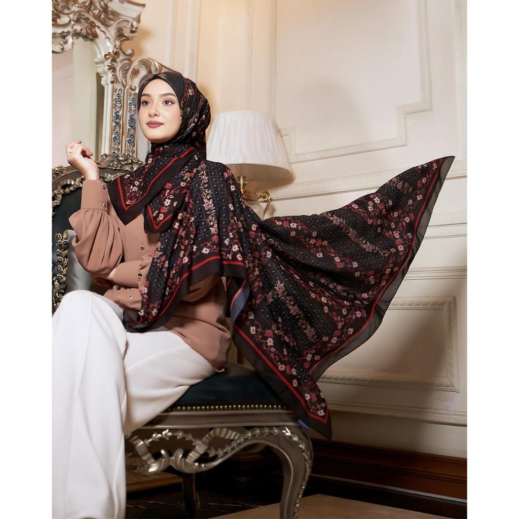 BRIANNA Scarf || Mandjha Ivan Gunawan Semarang Official