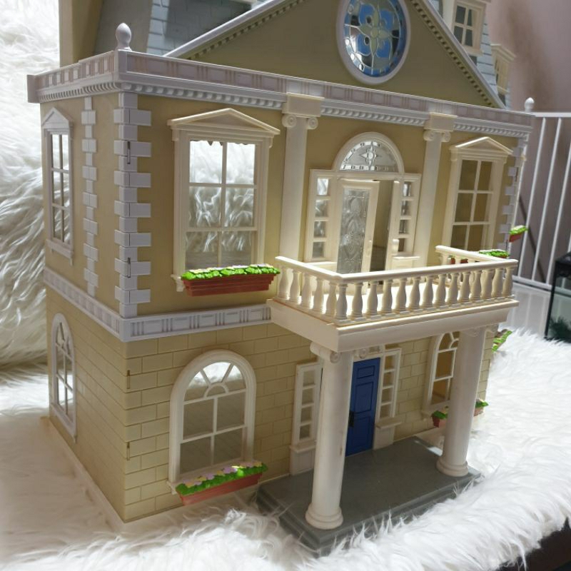 Preloved Sylvanian Families Grand Hotel
