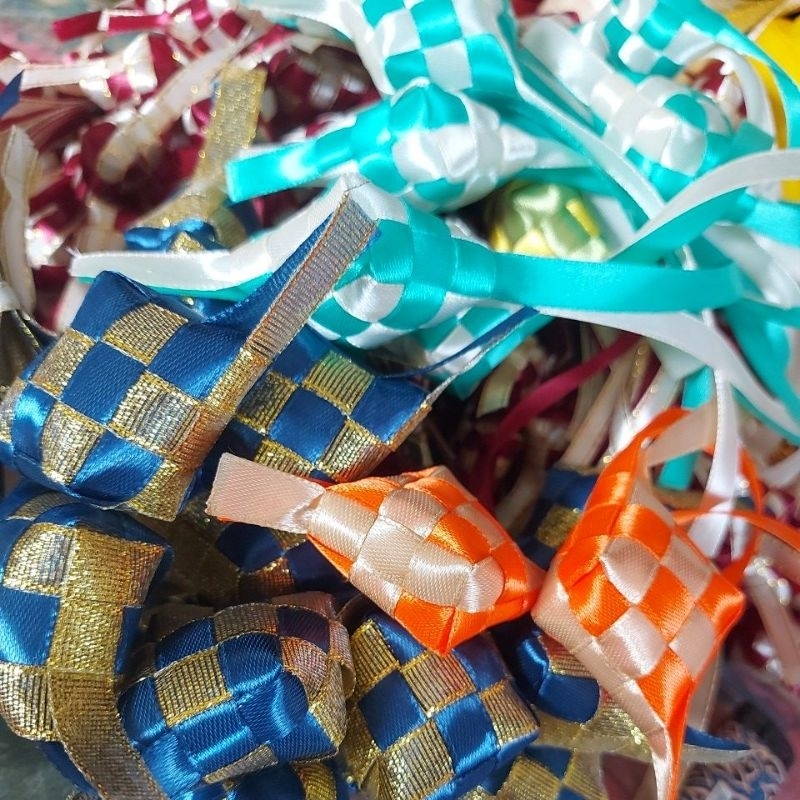 

Ketupat Pita Satin