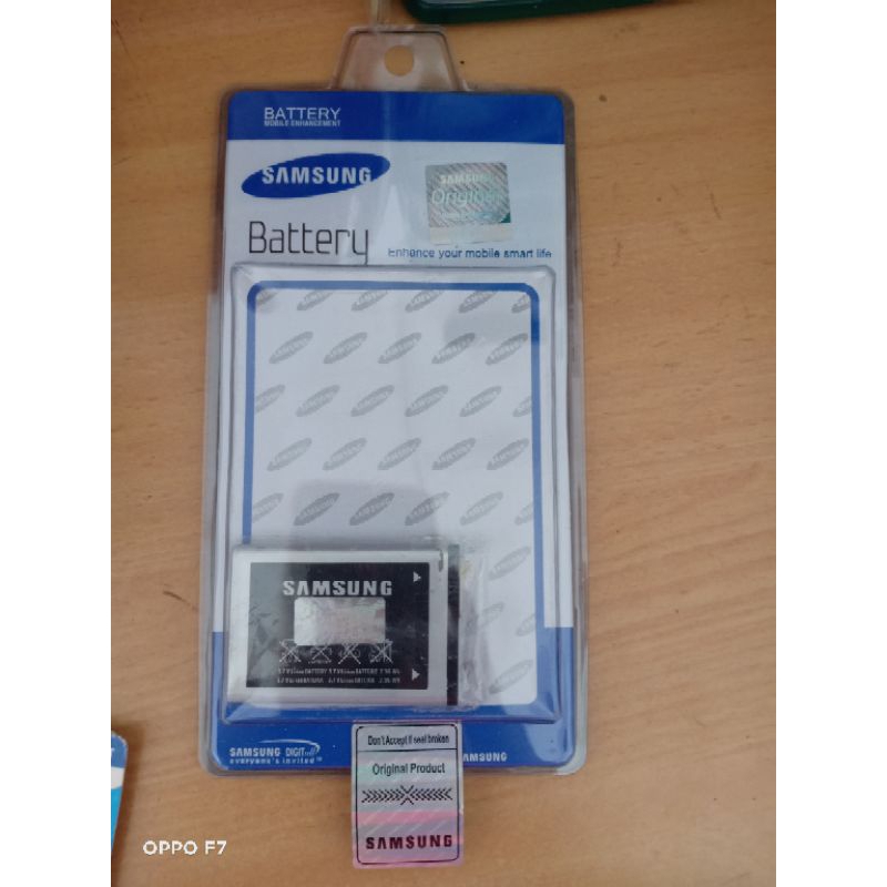 battaray Samsung ORI 1272 hp lipat,dan hp jadul kecil