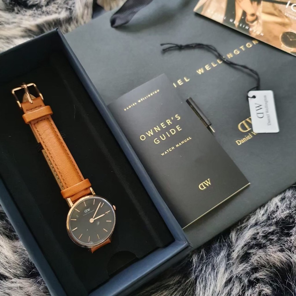 Daniel Wellington Seffield Watch Leather | Jam tangan Daniel wellington | Jam Tangan Kulit Unisex