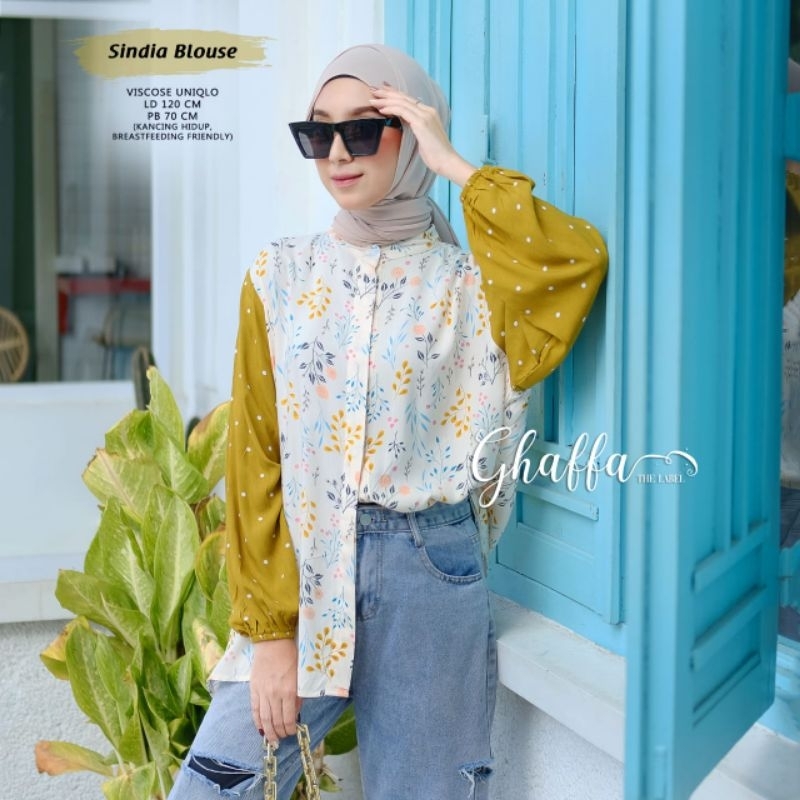 Sindia Blouse by Ghaffa The Label/ Atasan Wanita Motif