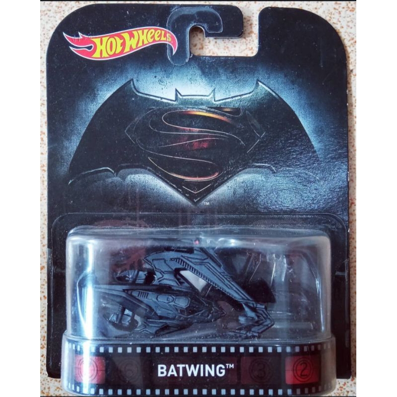 Hot wheels Batman vs Superman "Batwing"