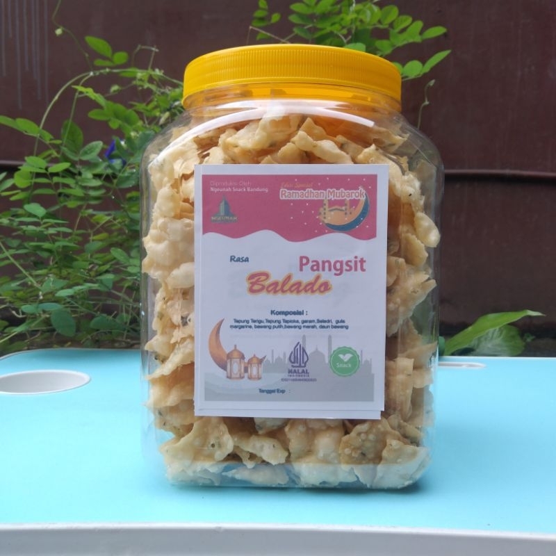 

KRIPIK PANGSIT BAWANG Rasa Balado /KUE BAWANG