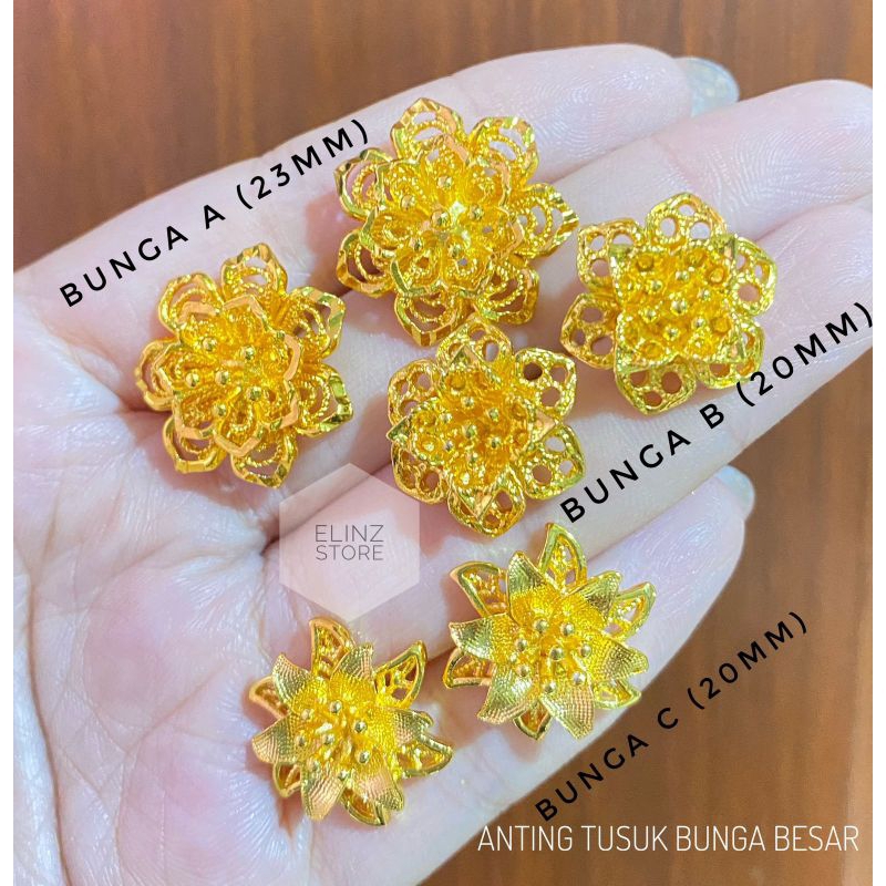 Anting tusuk emas motif mawar