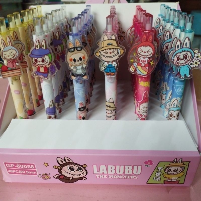 

PULPEN LUCU LABUBU, PULPEN LABUBU, BOLPOIN LUCU LABUBU, BOLPOIN LABUBU, PULPEN CETIT LABUBU, LABUBU MONSTER