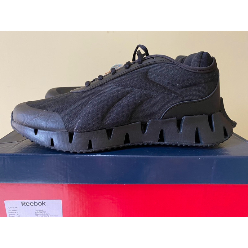 Best Seller Sepatu Running Reebok Zig Dynamica 3 Triple Black GY1479 100% Original