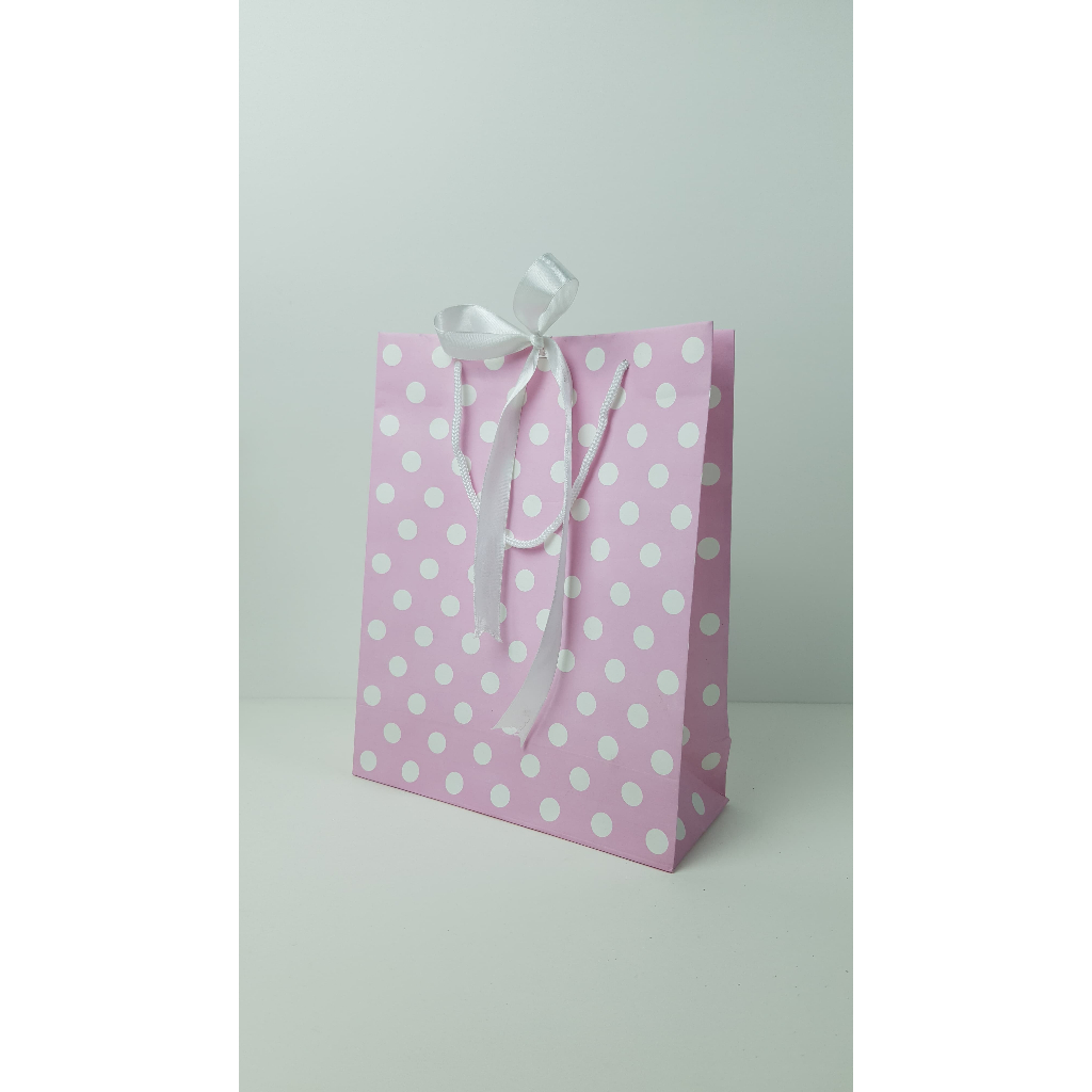 

Paperbag Kado Ultah Pink Polkadot PIta dan Merah Rea Strip Pita UK 22 x 9 x Tinggi 28cm