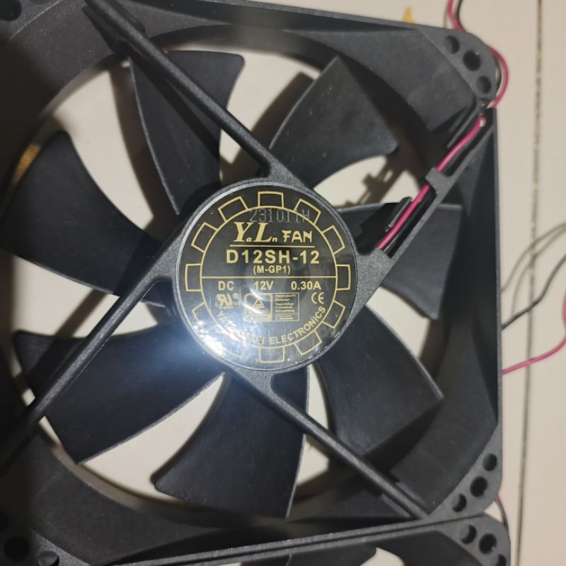 Fan 12cm copotan psu FSP 80+ merk YLFan