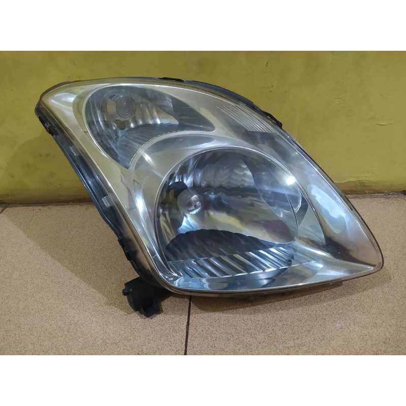 headlamp lampu depan suzuki swift old sebelah kanan