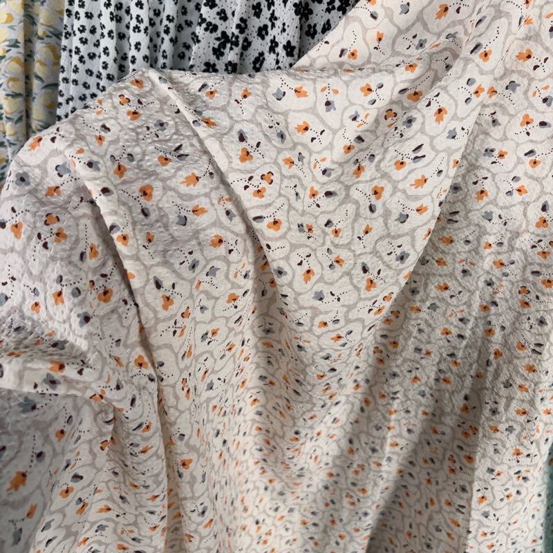 Kain Katun Motif Premium - kain katun embos motif bunga - kain katun motif Korea - kain bahan katun 
