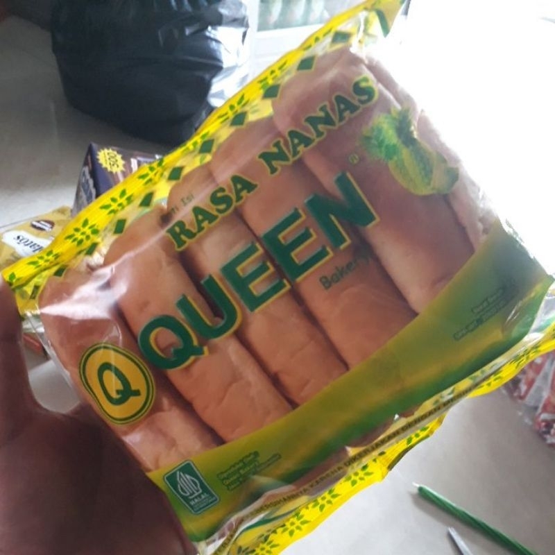 

Roti Isi Rasa Nanas Cap Queen