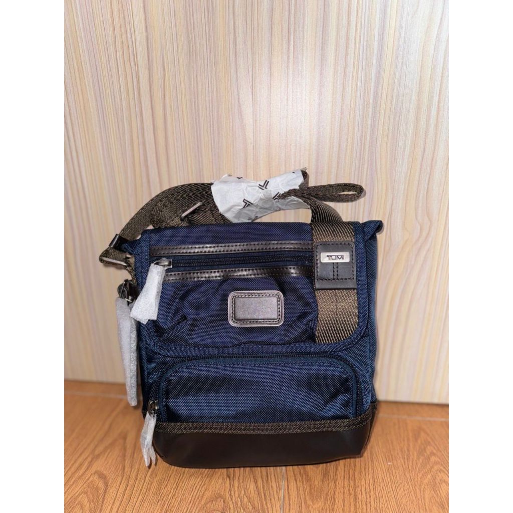 Tas Tumi Kerby Crossbody Navy New Original