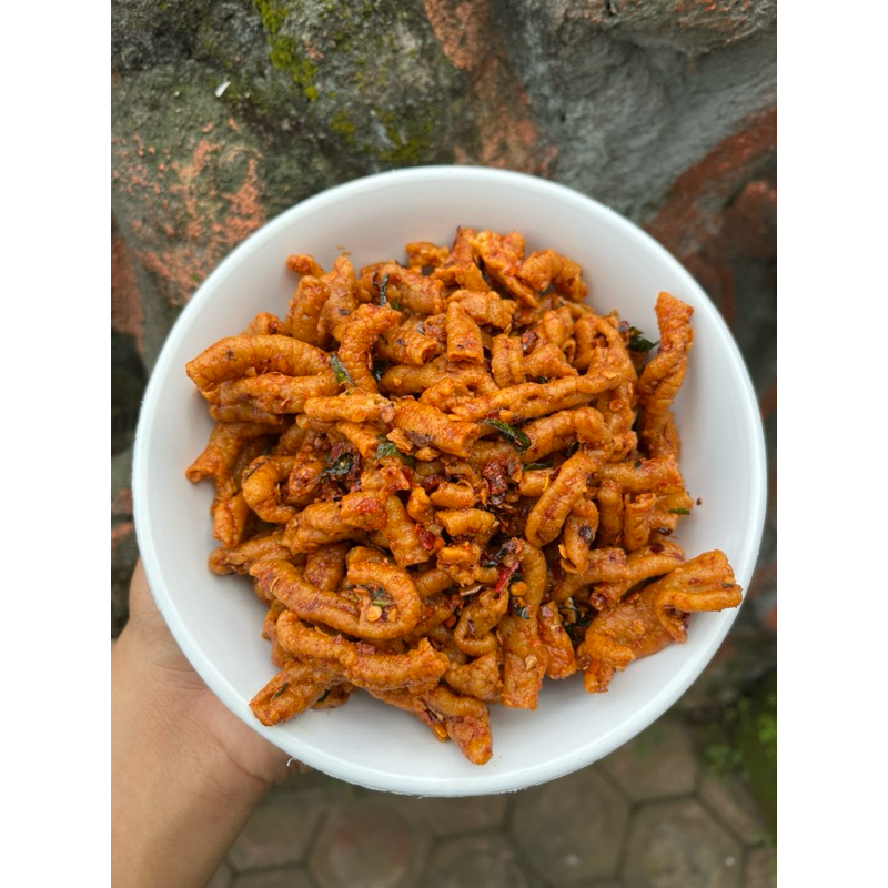 

Keripik usus pedas daun jeruk 250gr / 500gr