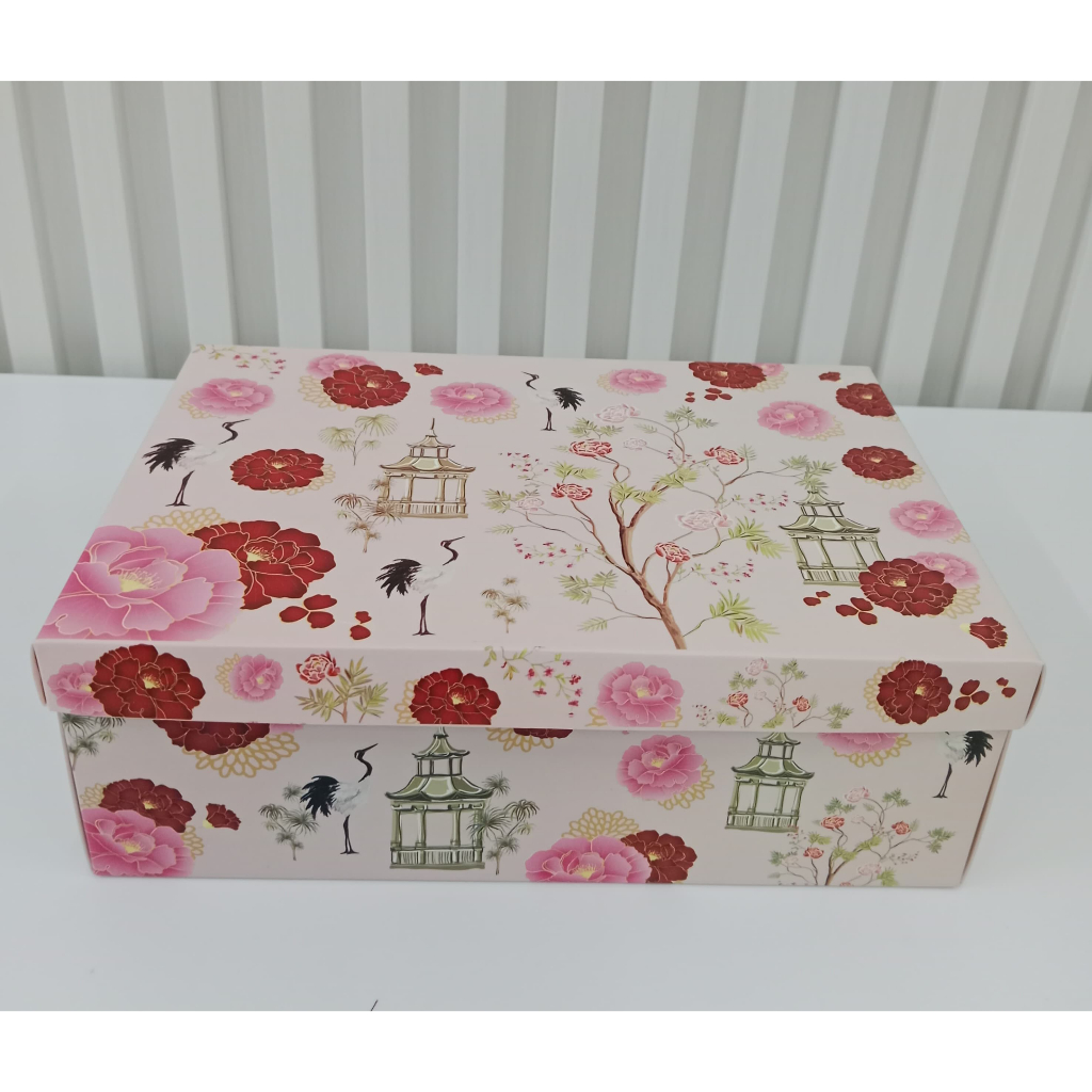 

Box Dus Kotak motif bunga pink/Roti/Kue/Hampers Packaging 22x15x7,5 cm ( 5 PCS )