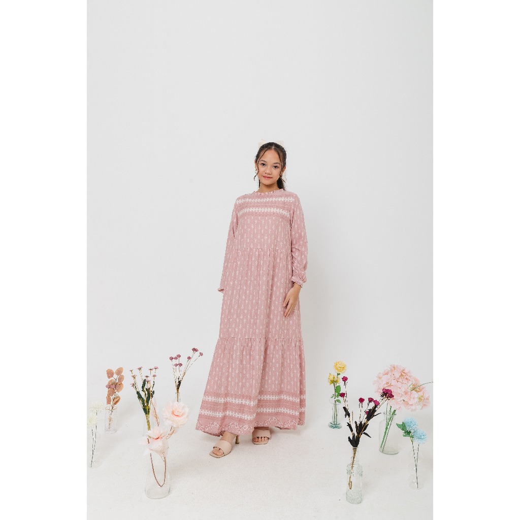 ULTRAVIOLET Crinkle Tier Maxi Dress  070 (3 Warna)  - Baju Terusan Maxi Gamis Wanita Kasual Hijaber 