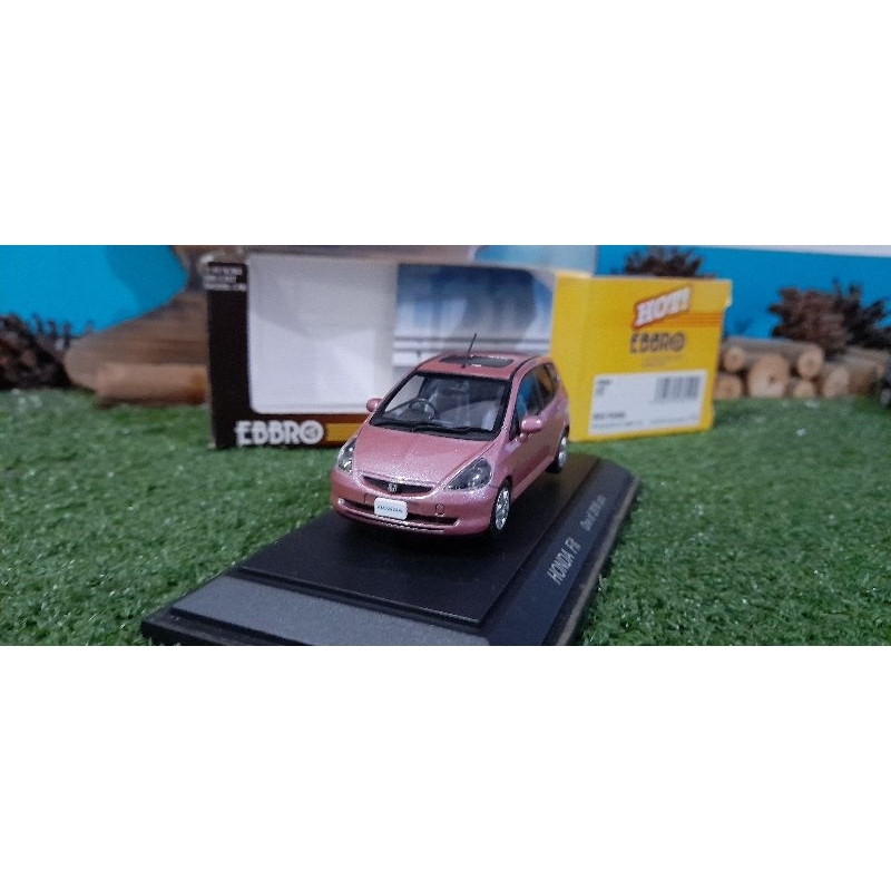 Diecast Miniatur Honda Jazz pink skala 1:43
