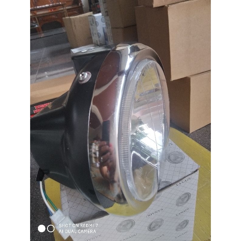 Refektor reflektor lampu depan plus soket bohlam batok Hitam Honda Mega pro Megapro New