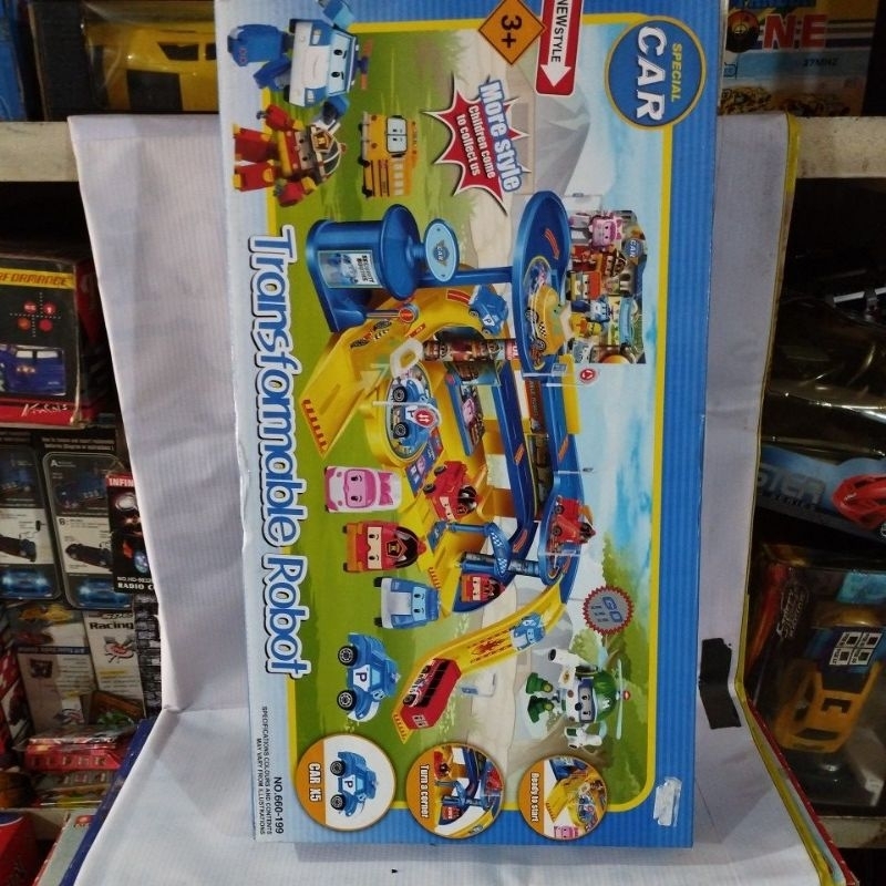 Action figure robocar poli trak
