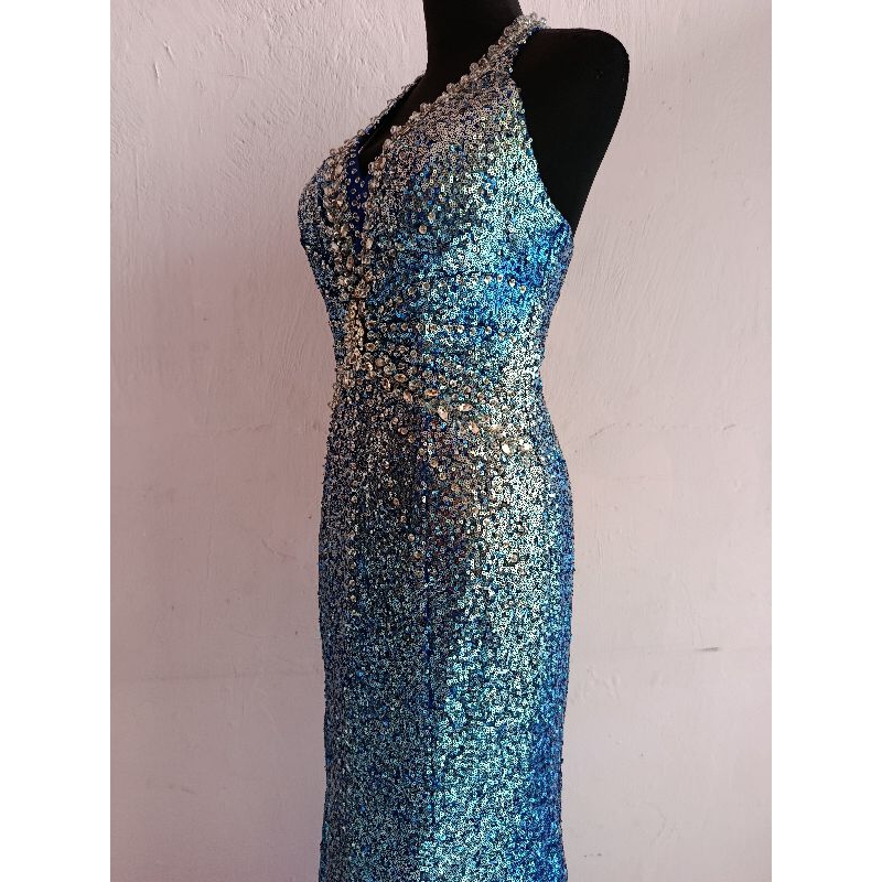 Gaun Pesta Model Duyung Halter Neck Kain Sequin / Seribu Payet