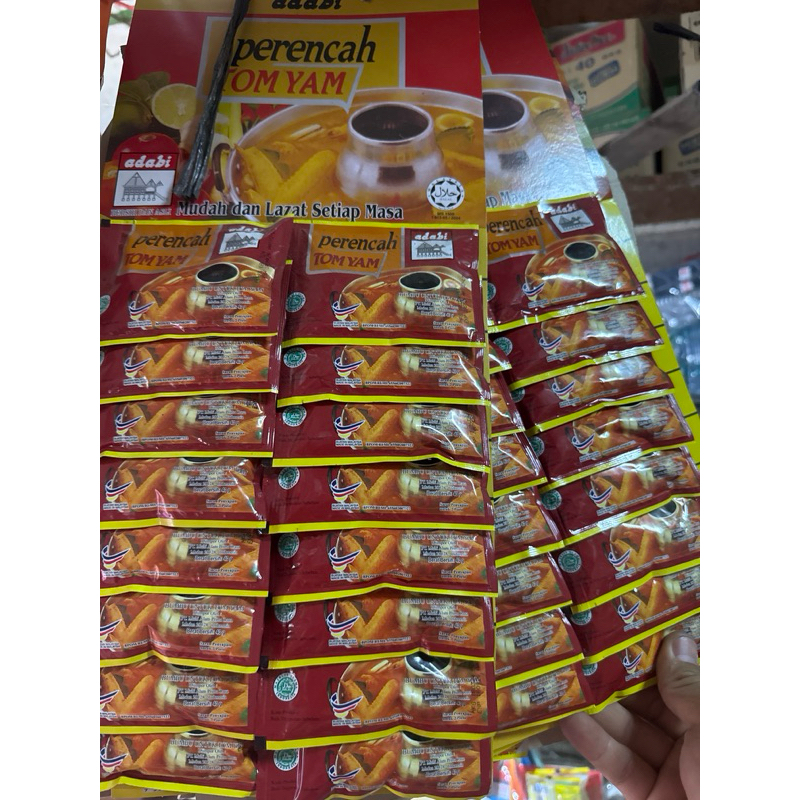 

Adabi perencah tom yam