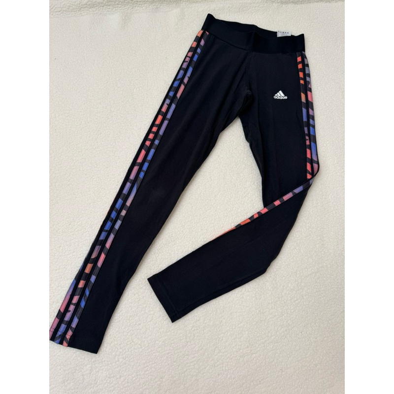 legging adidas size xs black ada motif di samping