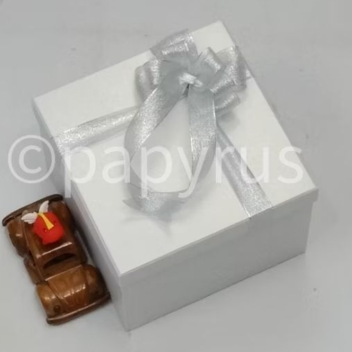 

PAPYRUS 20x20 Tinggi 15cm Kotak Kado Gift Box V2