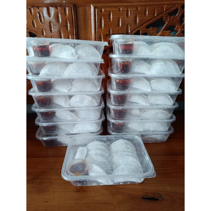 

Frozen Cireng free chili oil