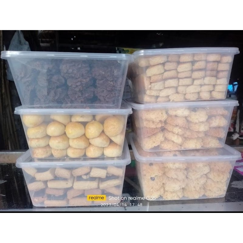 

kue kering kiloan dan paket hampers