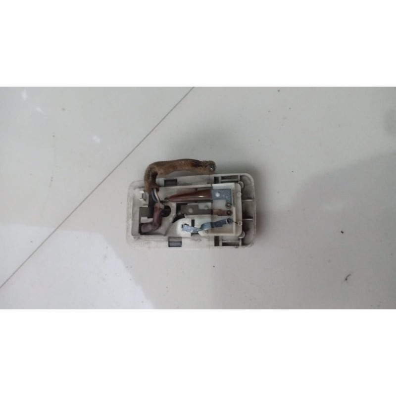 

lampu kabin dalam