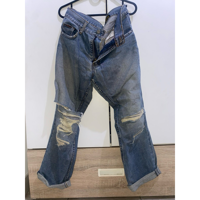[preloved] ripped jeans