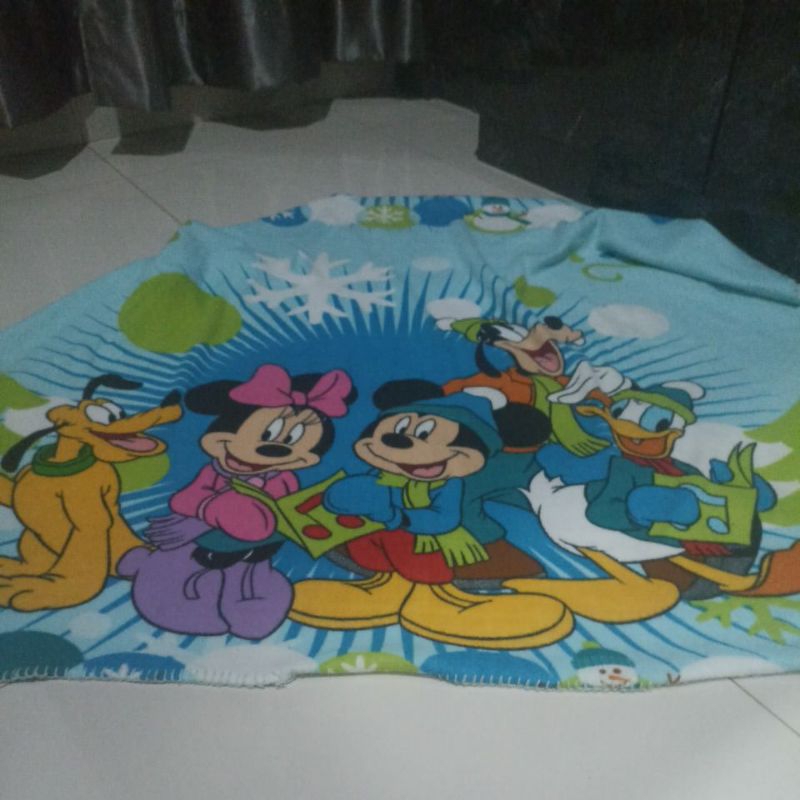 preloved selimut anak Mickey mouse