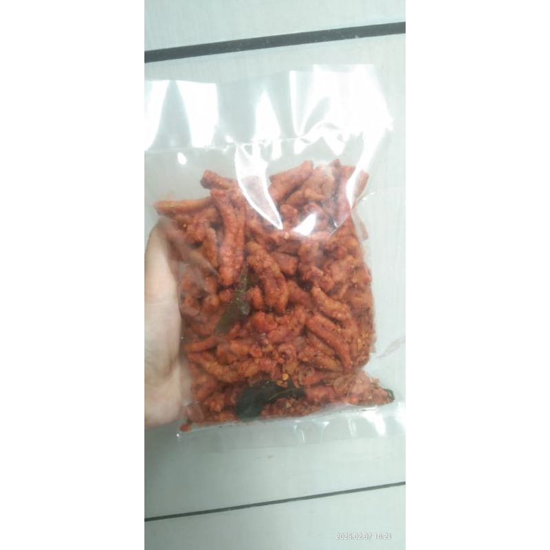 

kripik usus pedas daun jeruk 250g