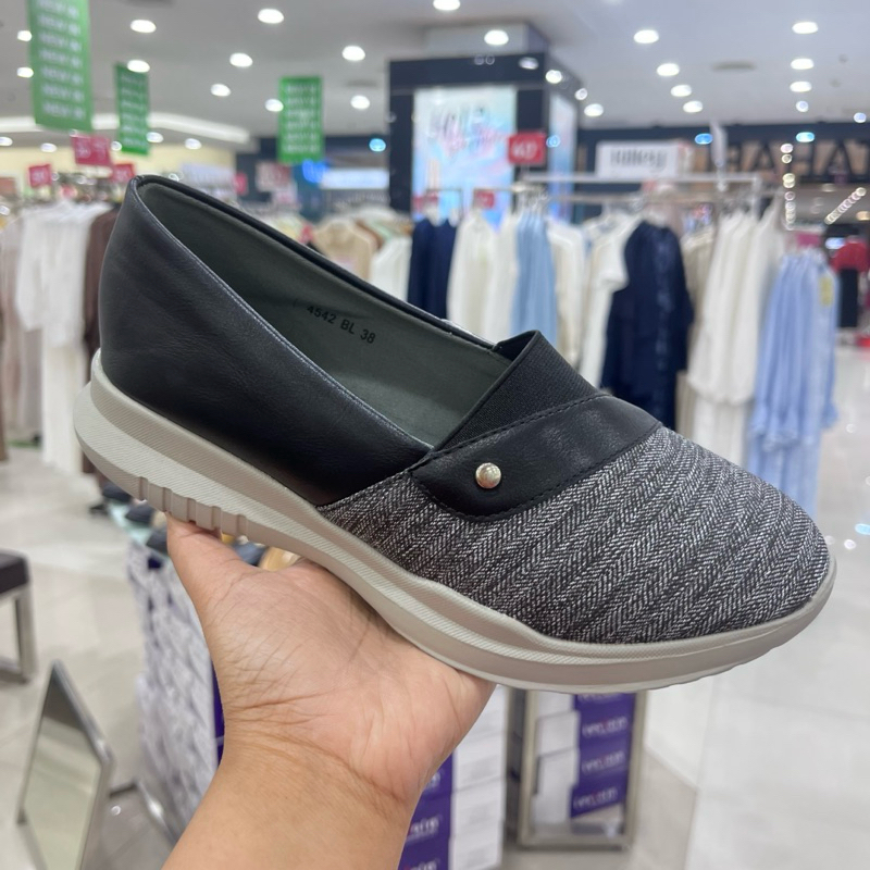 Sepatu Slip On Wanita Laviola | Slip On Casual Wanita Laviola