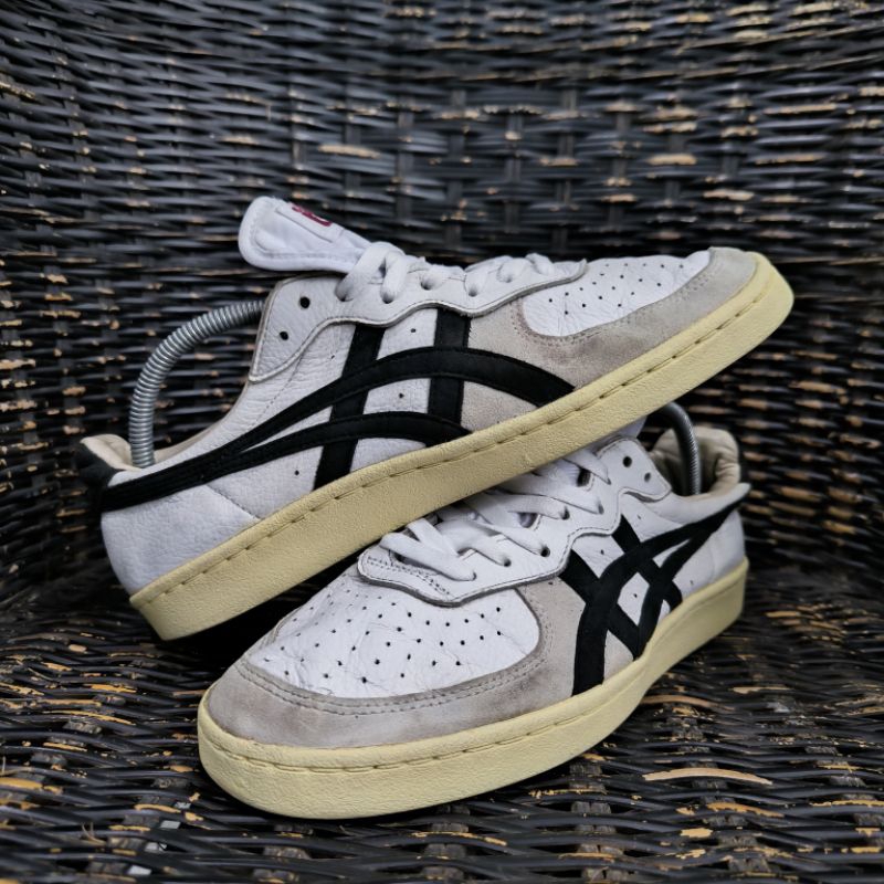 ONITSUKA GSM white black size 42.5