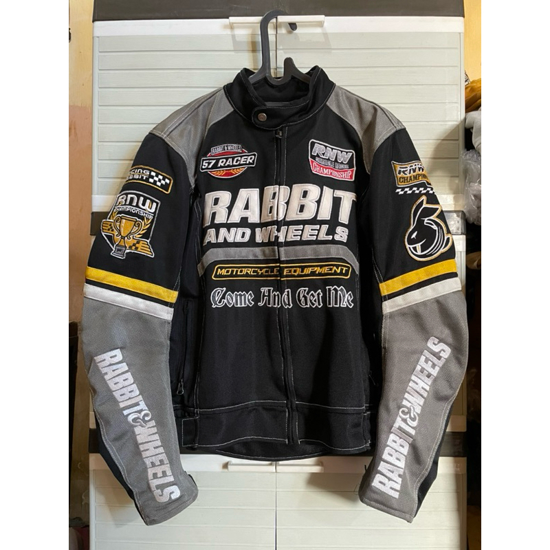 Jaket Rabbit and Wheels Championship v2 second limited