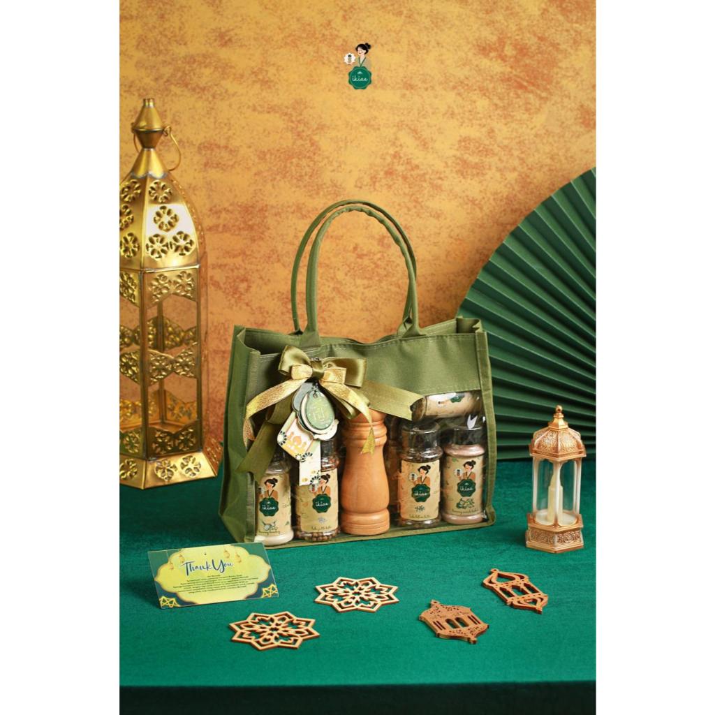 

Parcel Hampers Lebaran Idul Fitri Parsel Bingkisan Gift Hamper Hadiah Bumbu IKIAE Mubarak Set