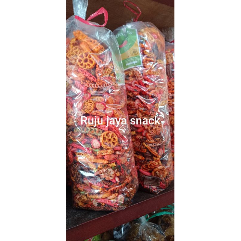 

COD. 1000 GRAM KERUPUK SEBLAK CAMPUR SUPER PEDAS