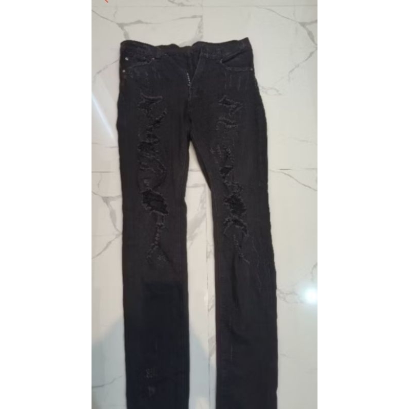 Amiri Super Destroyed Black Jeans