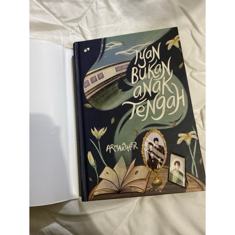 PRELOVED HARD COVER NOVEL BUKU IYAN BUKAN ANAK TENGAH